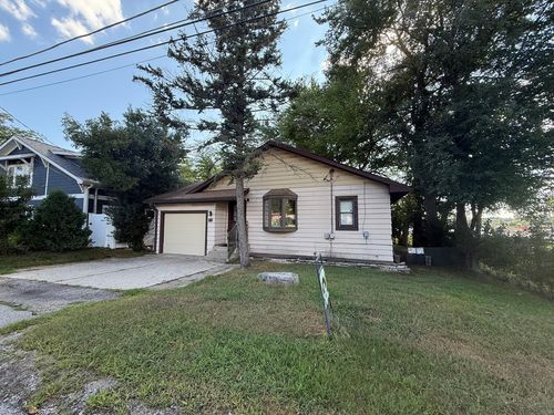 709 Lake Shore Dr, Wauconda, IL, 60084-1527 | Card Image