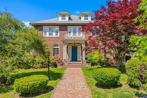 248 Slade Street, Belmont, MA, 02478 | Card Image