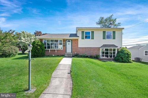 411 Parkstone Way, BROOMALL, PA, 19008-4116 | Card Image