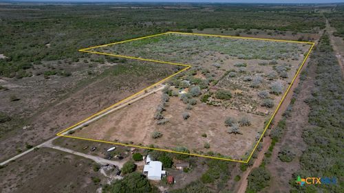 2632 Slickfield Rd, Yorktown, TX, 78164-5240 | Card Image