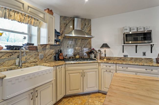 34601 Lake Rd, House other with 2 bedrooms, 2 bathrooms and null parking in Mc Arthur OH | Image 19