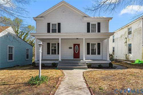 109 E Maryland Ave, Crewe, VA, 23930-1828 | Card Image