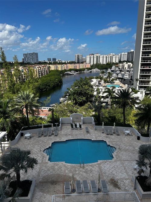 722-19400 Turnberry Way, Aventura, FL, 33180-5609 | Card Image