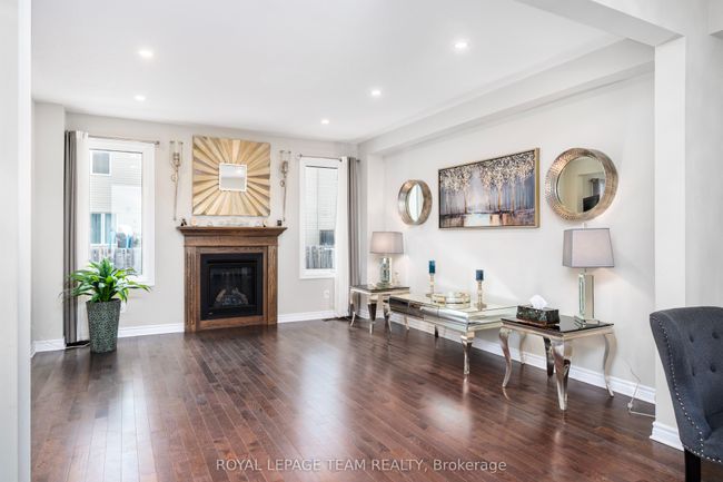 UPPER - 12 Knockaderry Crescent, House other with 3 bedrooms, 3 bathrooms and 2 parking in Barrhaven ON | Image 6