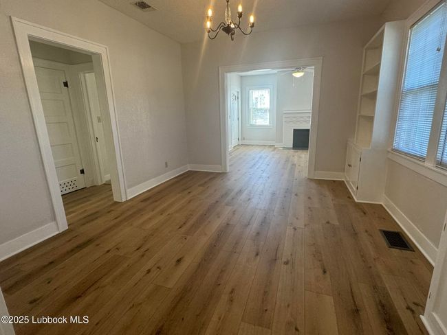 From dining into living... | Image 9