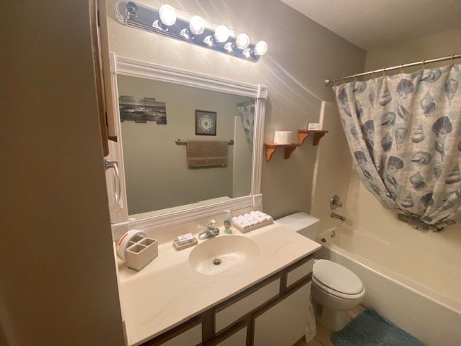 Guest Bathroom | Image 13
