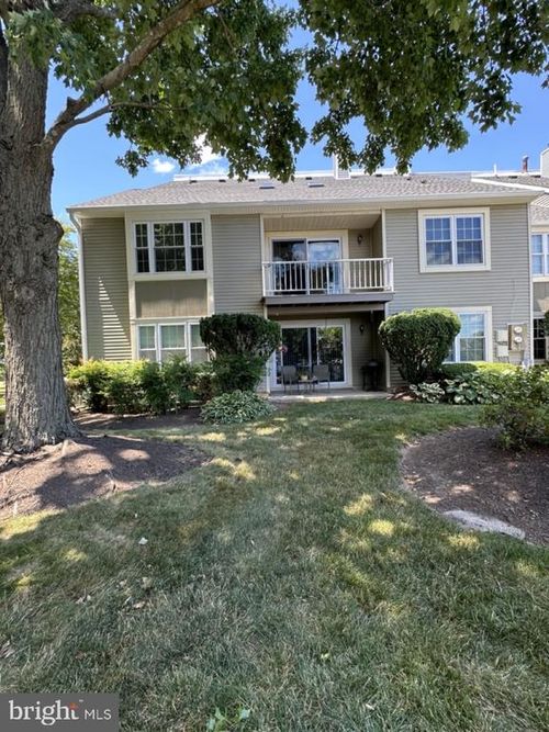 102 Society Pl, NEWTOWN, PA, 18940-3237 | Card Image