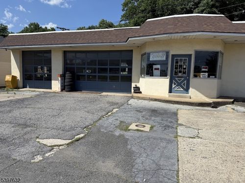 737 S Main St, Phillipsburg, NJ, 08865-3323 | Card Image