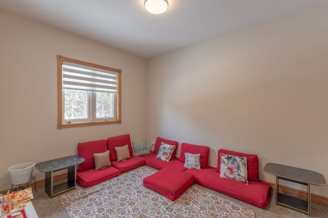 150 Seymour Cres, House other with 7 bedrooms, 4 bathrooms and 4 parking in Windsor ON | Image 14