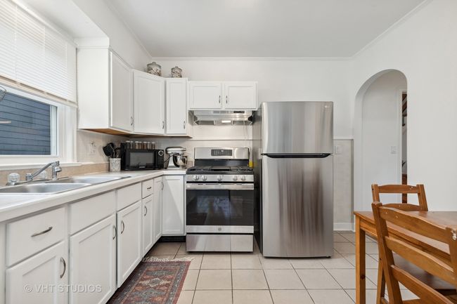 123 Edgewood Ave, House other with 4 bedrooms, 2 bathrooms and 2 parking in CRYSTAL LAKE IL | Image 8