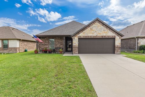 8822 Kiowa Dr, Greenville, TX, 75402-2812 | Card Image