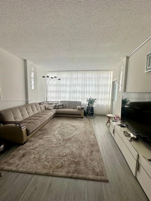 ph-6-1825 S Ocean Dr, Hallandale Beach, FL, 33009-4951 | Card Image
