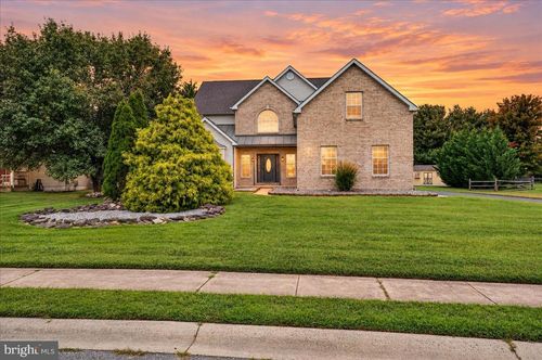 4 Travertine Ct, TOWNSEND, DE, 19734-2012 | Card Image
