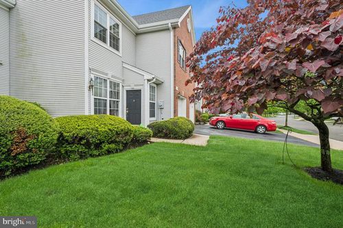 19 York Rd, West Windsor, NJ, 08550-3273 | Card Image