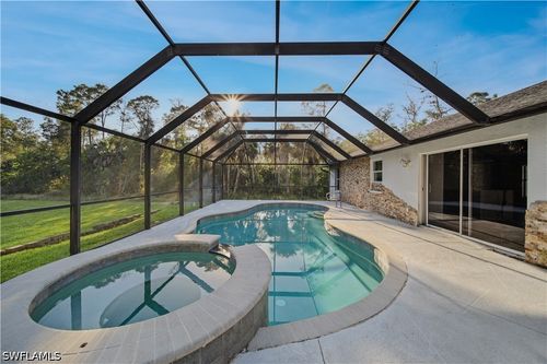 390 35th Ave Ne, NAPLES, FL, 34120-1351 | Card Image