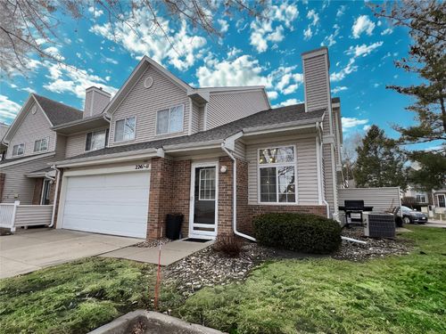 unit-11-2241 Grand Ave, West Des Moines, IA, 50265-5641 | Card Image