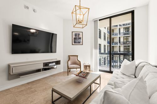 1705-701 S Olive Ave, West Palm Beach, FL, 33401-6104 | Card Image