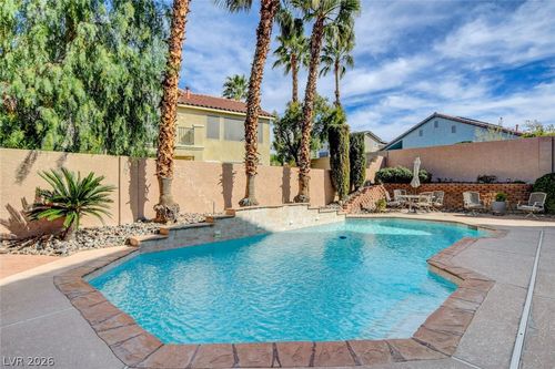 281 Queen Creek Cir, Henderson, NV, 89052-2388 | Card Image