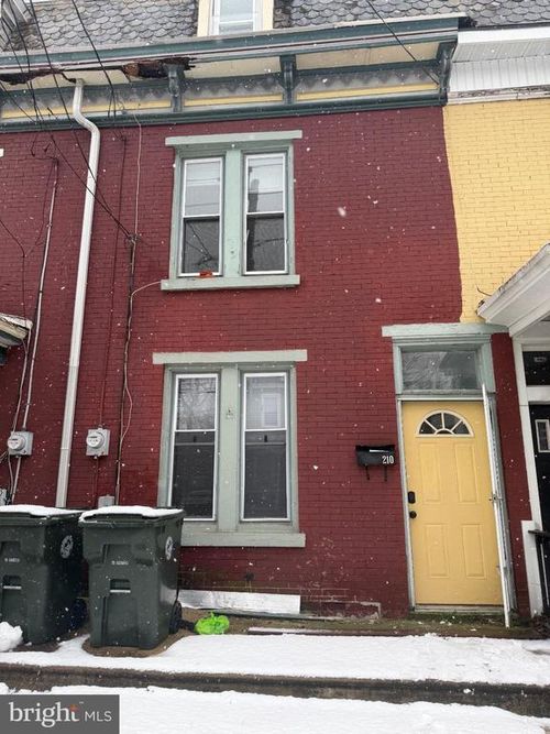 210 W Union St, BURLINGTON, NJ, 08016-1332 | Card Image