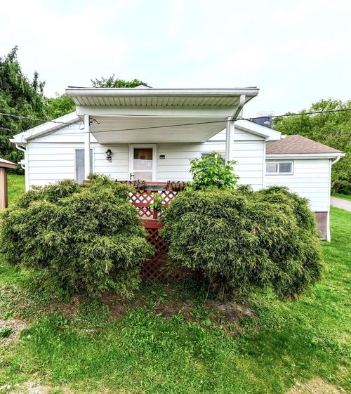 300 E 4th St, East Brady, PA, 16028 | Card Image