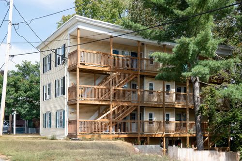 512 Kennebec Street, Rumford, ME, 04276 | Card Image