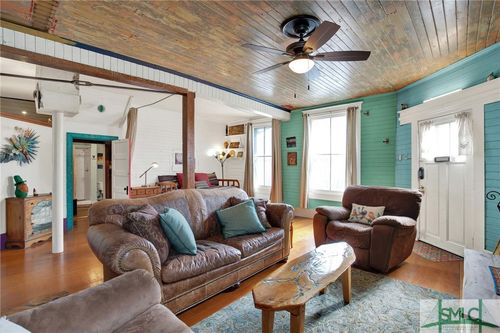 1321 Jefferson St, Savannah, GA, 31401-6748 | Card Image