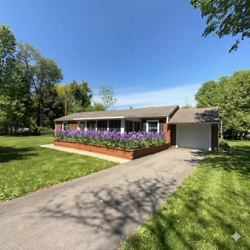 5155 Pontiac Trl, Ann Arbor, MI, 48105-9238 | Card Image