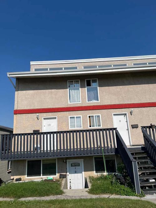 4-3726 Centre St Ne, Calgary, AB, T2E2Y3 | Card Image