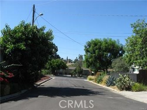 916 Alegre Pl, Los Angeles, CA, 90065-4202 | Card Image