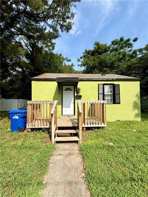 47 Pollux Cir E Circle E, Portsmouth, VA, 23701 | Card Image