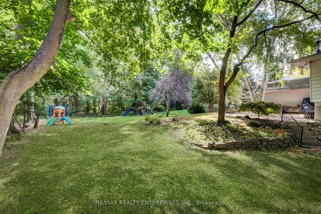1648 Angela Cres, House other with 4 bedrooms, 2 bathrooms and 4 parking in Mississauga ON | Image 28
