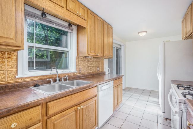 1315 Sutherland Ave, House other with 5 bedrooms, 2 bathrooms and null parking in Kalamazoo MI | Image 7