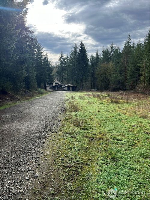 5945 Ivan Way Sw, Rochester, WA, 98579-9125 | Card Image