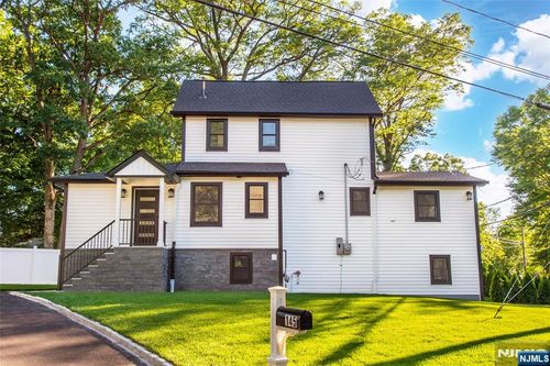 145 Grove St, Mahwah, NJ, 07430 | Card Image