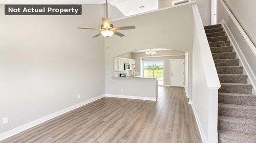 293-1951 Jamesburg St, Newark, OH, 43055-3377 | Card Image