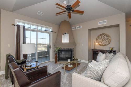 2912 N University Dr, WAUKESHA, WI, 53188-1495 | Card Image