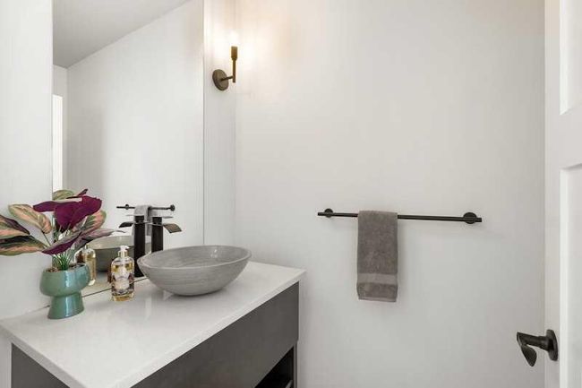 1534 38 Ave Sw, Home with 4 bedrooms, 4 bathrooms and 3 parking in Calgary AB | Image 17