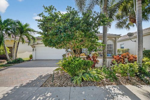 9842 Via Elegante, Wellington, FL, 33411-6557 | Card Image