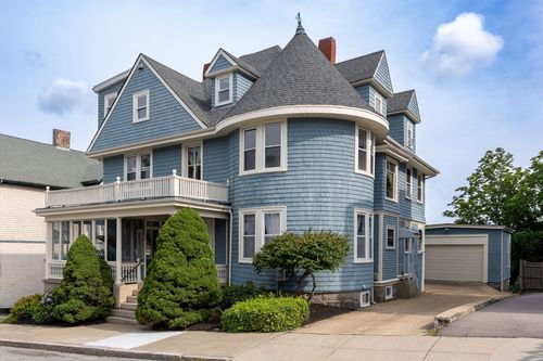 330 Lincoln Ave, Fall River, MA, 02720 | Card Image