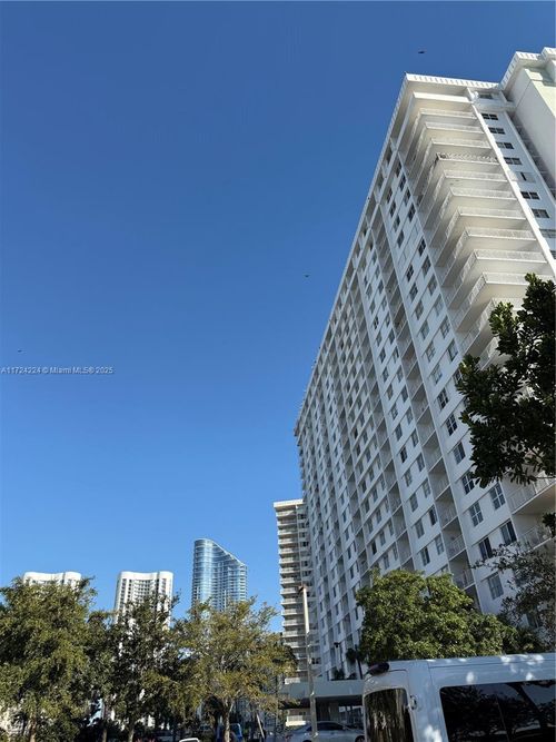 apt-1031-500 Bayview Dr, Sunny Isles Beach, FL, 33160-4749 | Card Image