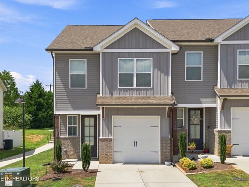 355 Harper Village Way, Lenoir City, TN, 37771-2105 | Card Image