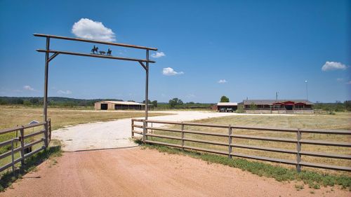 24300 N Us Highway 377, London, TX, 76854-5145 | Card Image