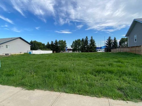 89 Upland Boulevard W, Brooks, AB, T1R0R1 | Card Image