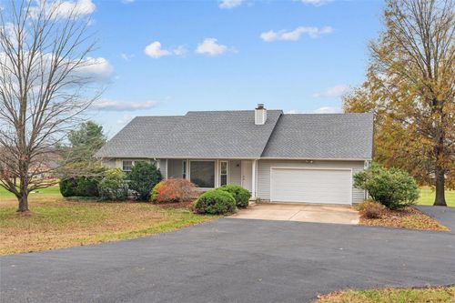 330 Osage Dr, Union, MO, 63084-4243 | Card Image