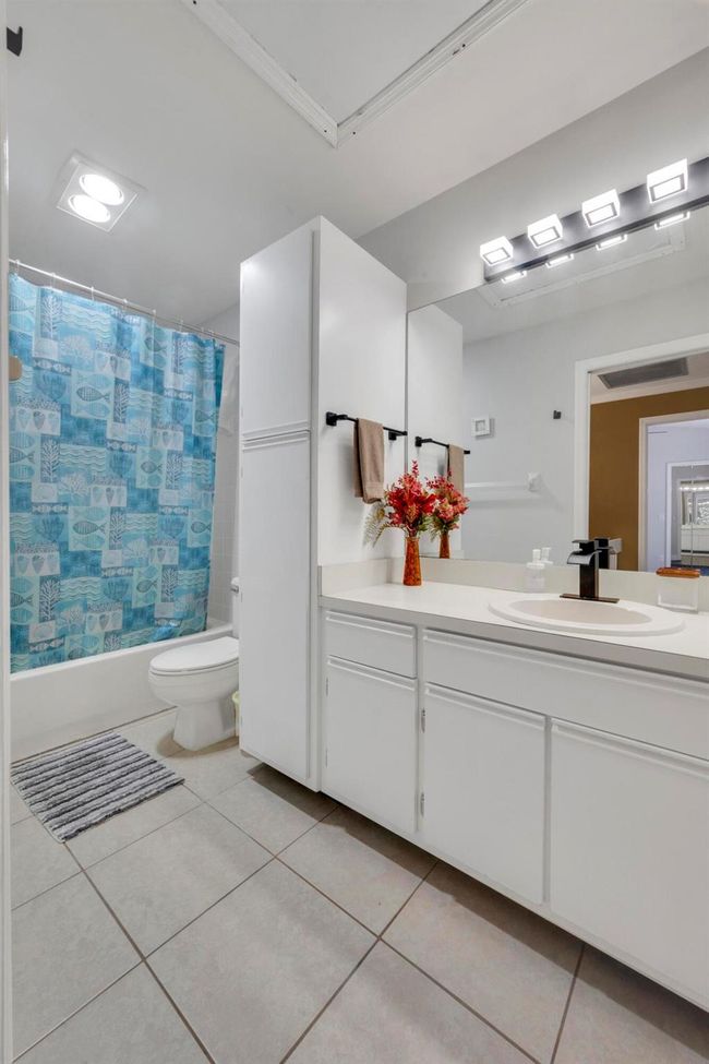0 - 2004 Se Round Table Dr, Condo with 2 bedrooms, 3 bathrooms and null parking in Port St. Lucie FL | Image 27