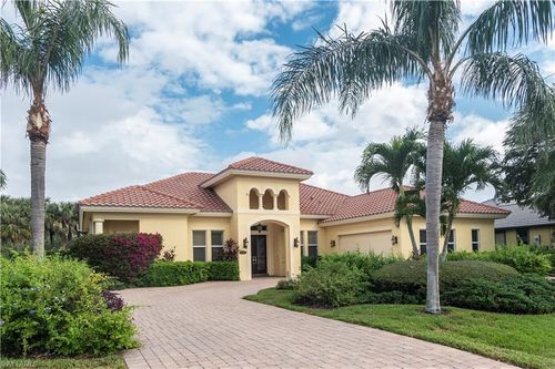 9911 El Greco Cir, BONITA SPRINGS, FL, 34135-6824 | Card Image