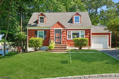 4 Kensington Rd, Madison, NJ, 07940-2319 | Card Image