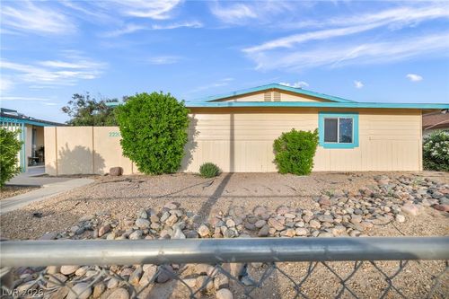 2220 N Lamb Blvd, Las Vegas, NV, 89115-5472 | Card Image