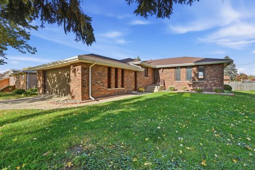 14 Helena Dr, Schererville, IN, 46375-2113 | Card Image