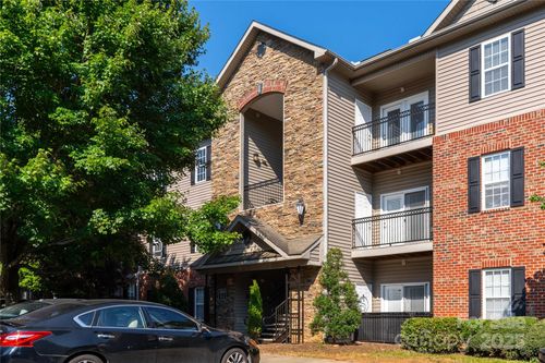 332 Appeldoorn Circle, Asheville, NC, 28803 | Card Image